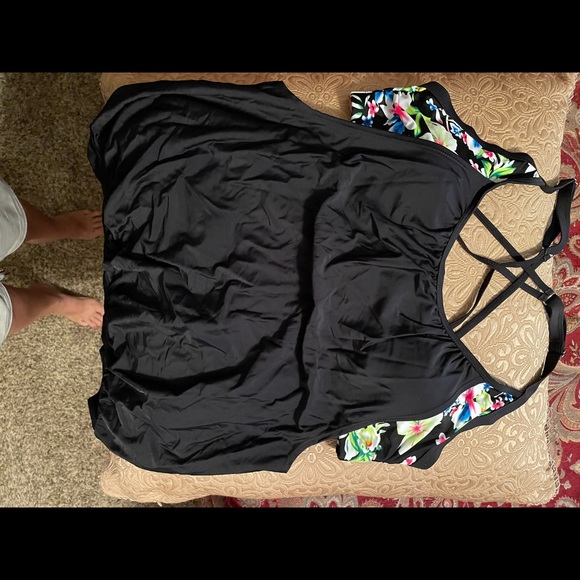 Tankini bathing suit - Picture 3 of 11